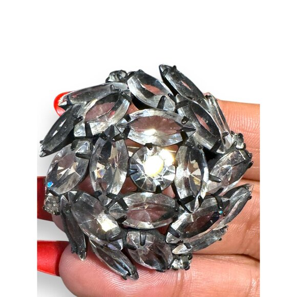 Vintage Japanned Metal Clear Crystal Brooch With Open Back Navette & Chaton Crys - Picture 10 of 10